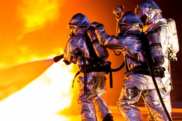Fire resistant suit